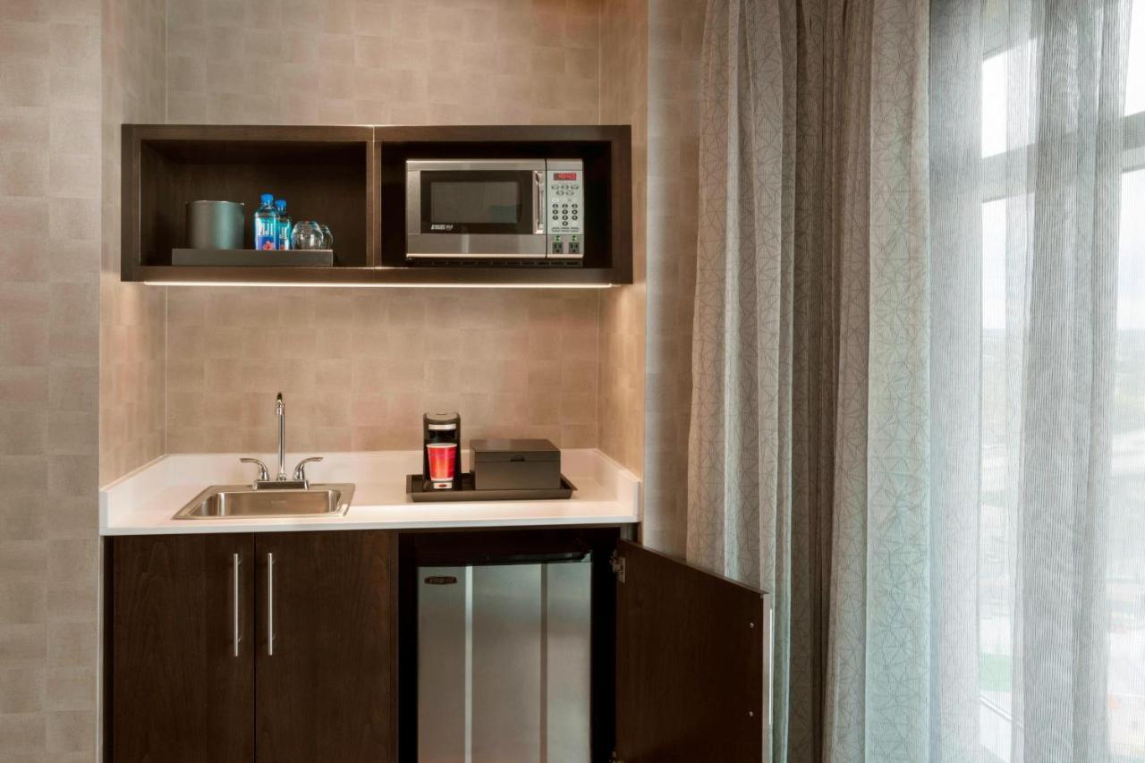 Marriott At Lecom Harborcenter 4* Buffalo