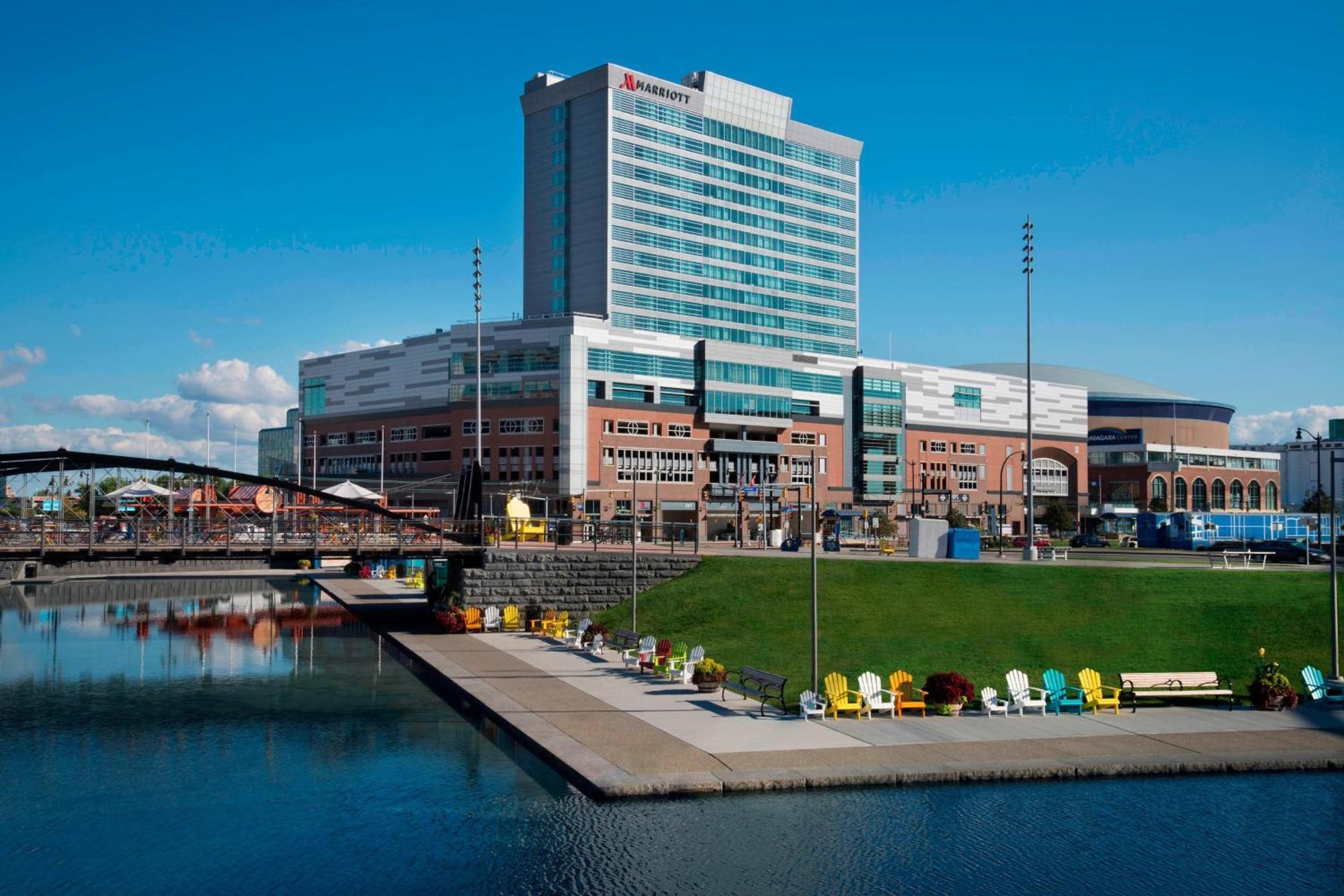Marriott At Lecom Harborcenter 4* Buffalo